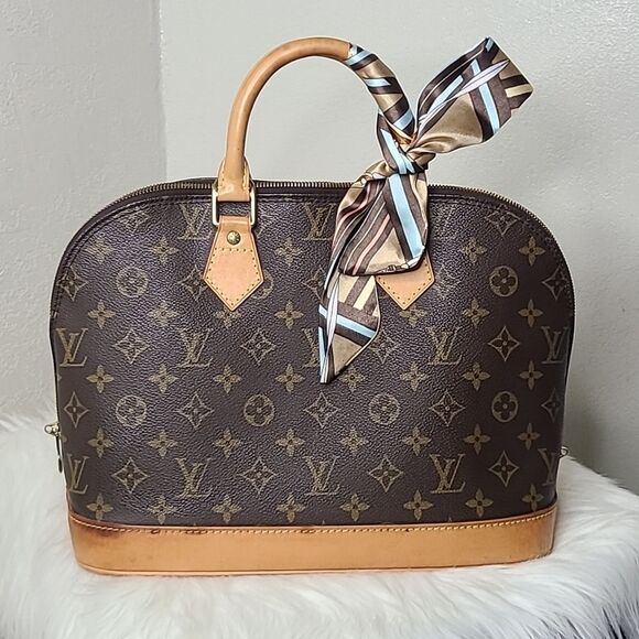 💯Authentic Louis Vuitton Alma Handbag🍀 - Picture 14 of 16